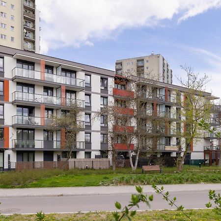 Elegant Apartment In Cracow With Balcony, Parking And Desk By Noclegi Renters Krakow Exterior photo